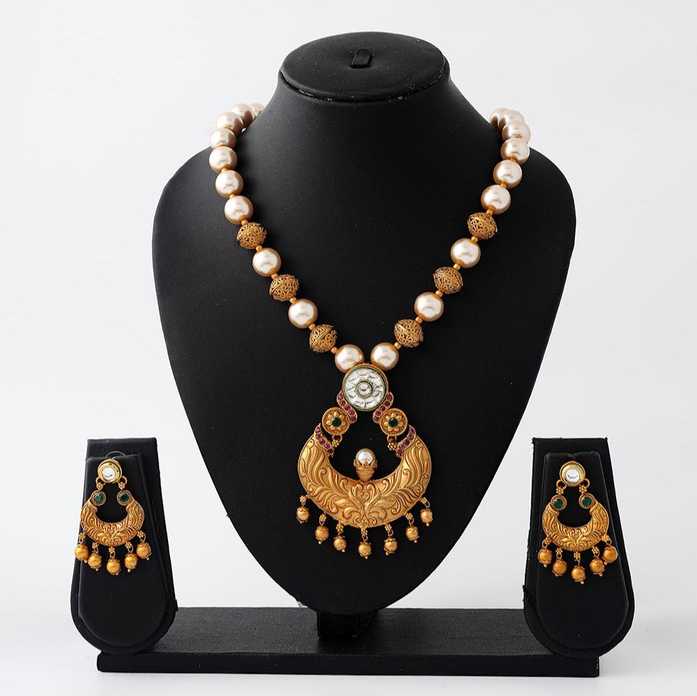 Charming Necklace