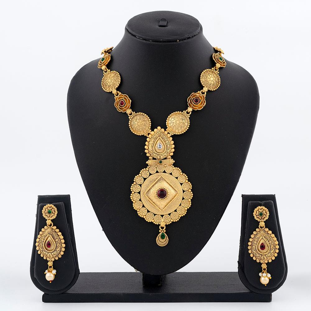 Elegant Traditional Necklace