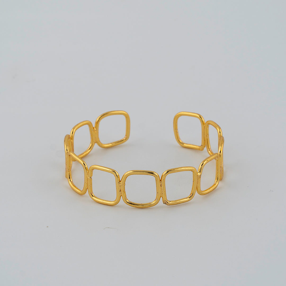 Golden bracelet band