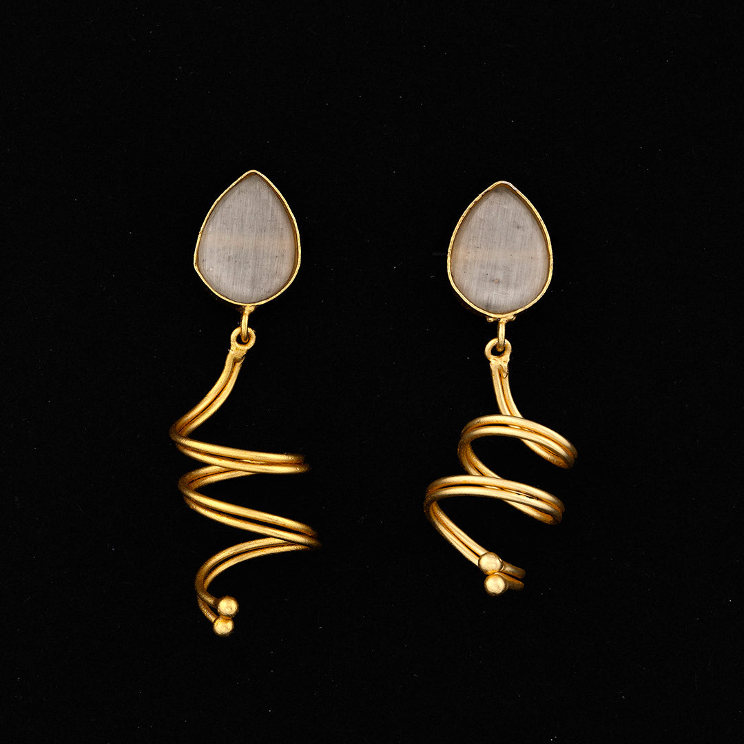 Ivory Twister Earring