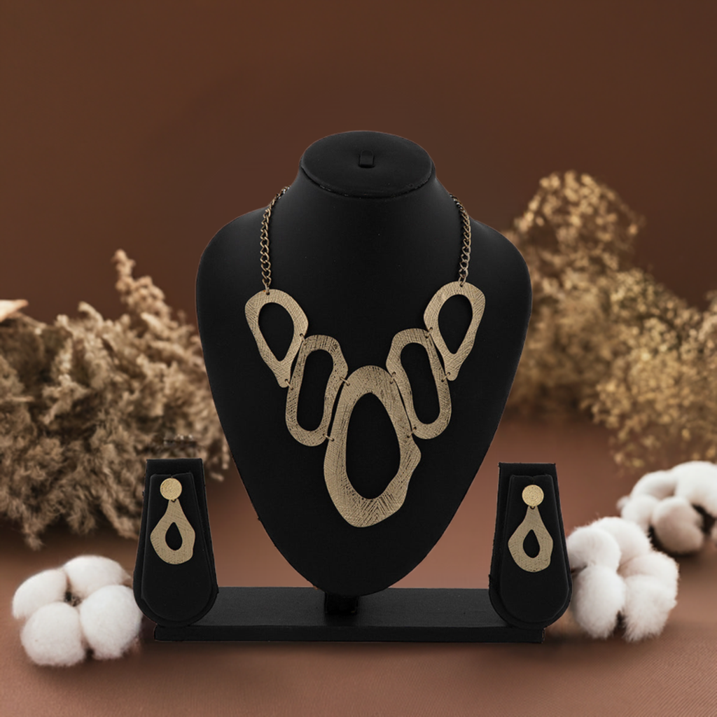 Golden Oval Necklace