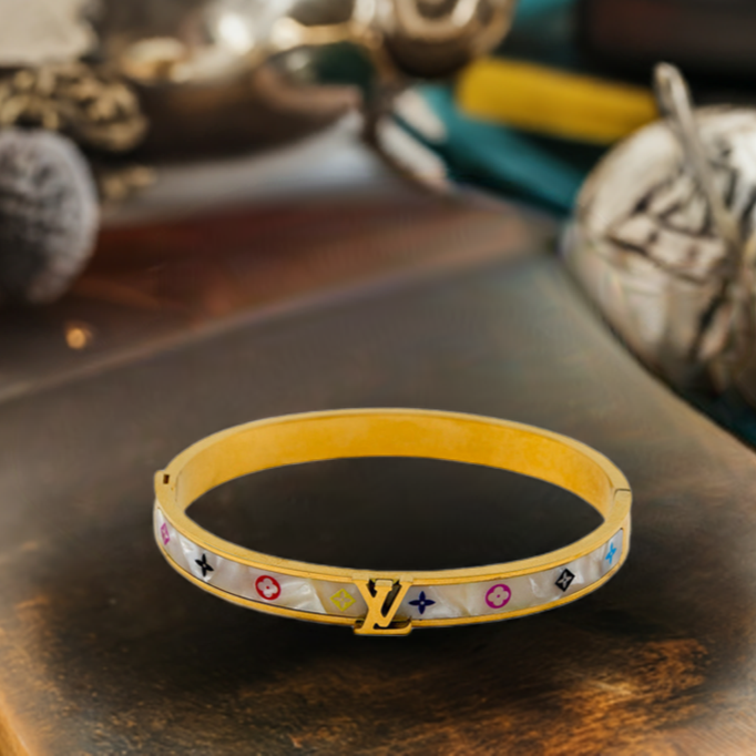 Stylist Braclet