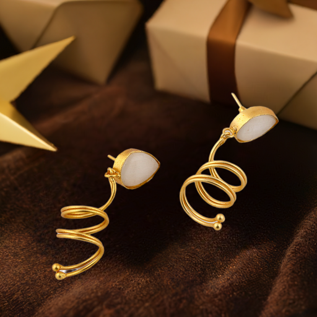 Ivory Twister Earring