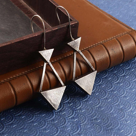 Triangle danglers