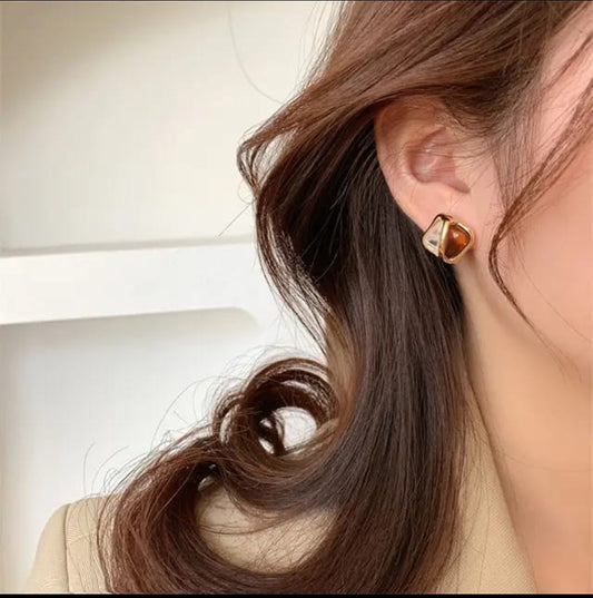 Square Share double crystal stud earring