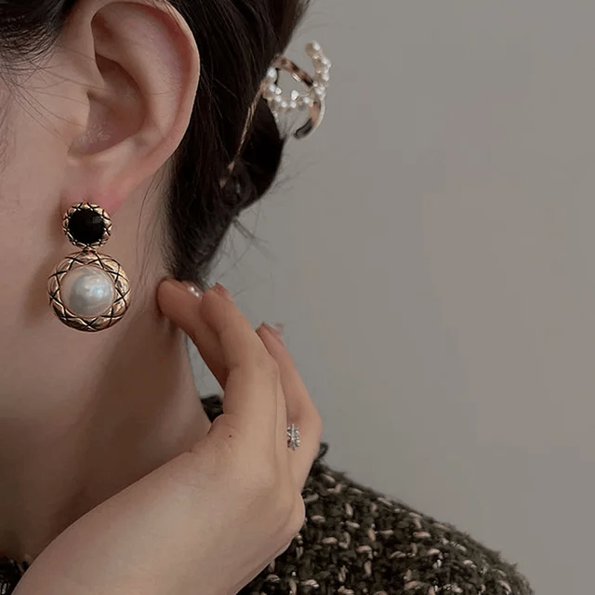 Luxury Pearl Stone Earring