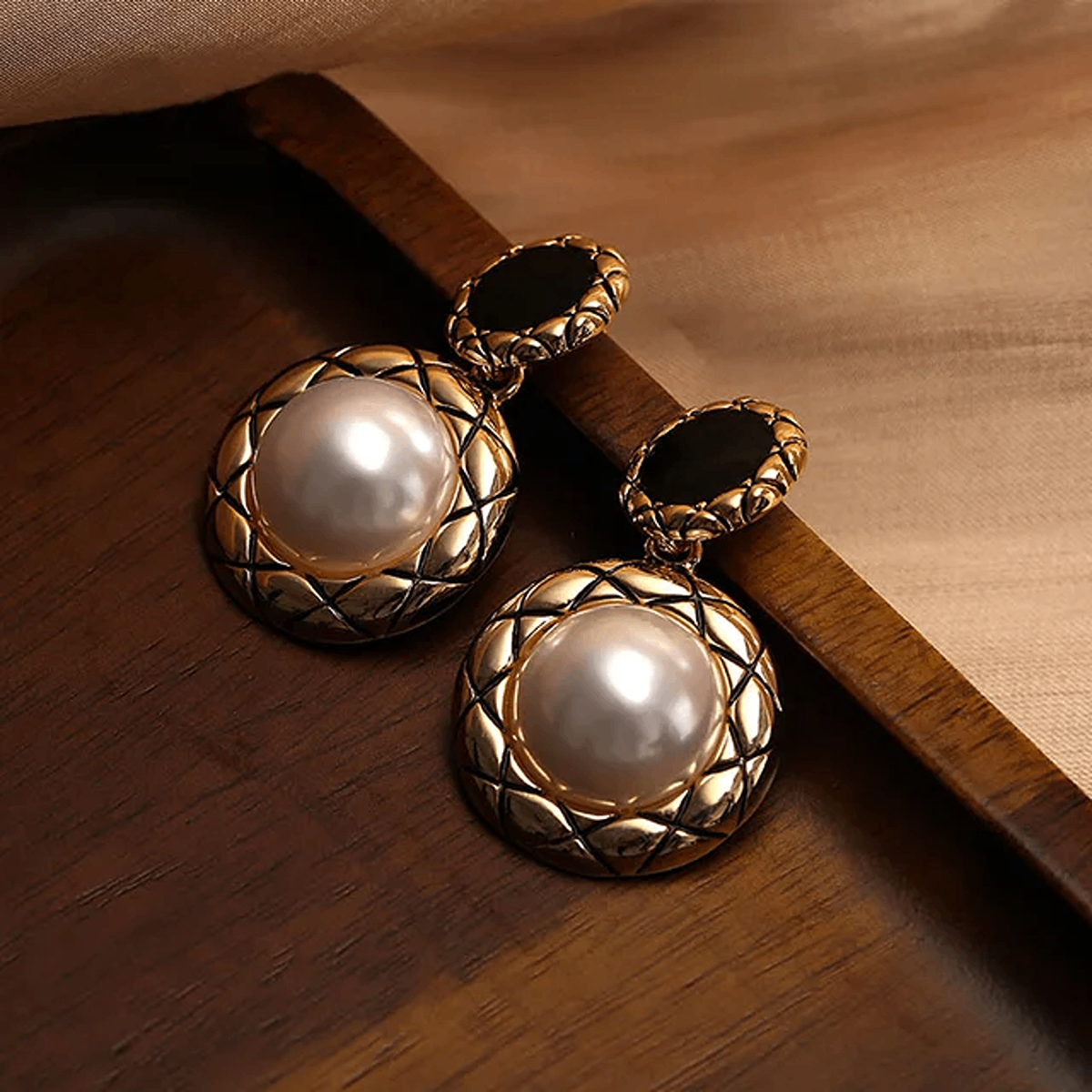 Luxury Pearl Stone Earring