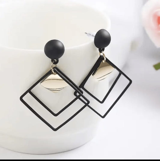 Square Design Earring