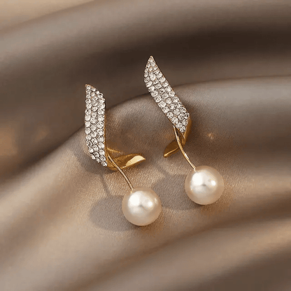 Diamond Pearl Dangler Earring