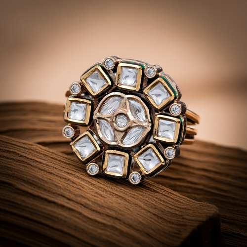 Dia Polki Round Ring With Green Border