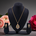 Emerald Golden Pendant Earrings Set