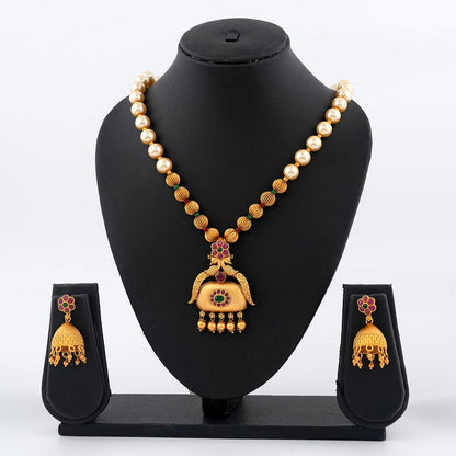 Powerful Striking Necklace