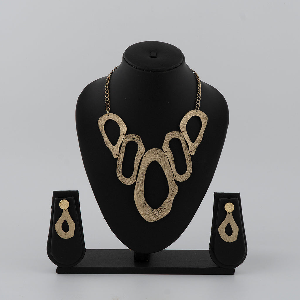 Golden Oval Necklace