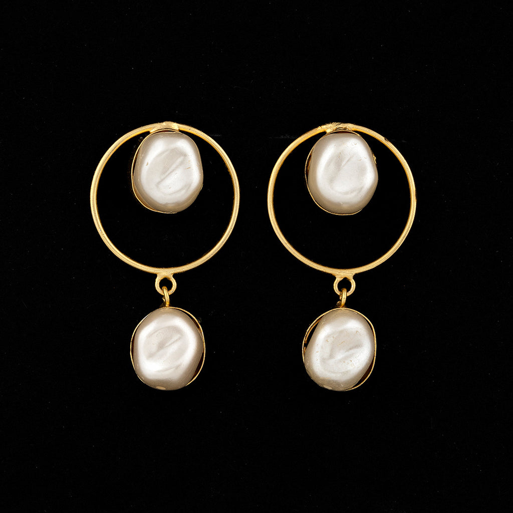 Pearl Droplet Earring