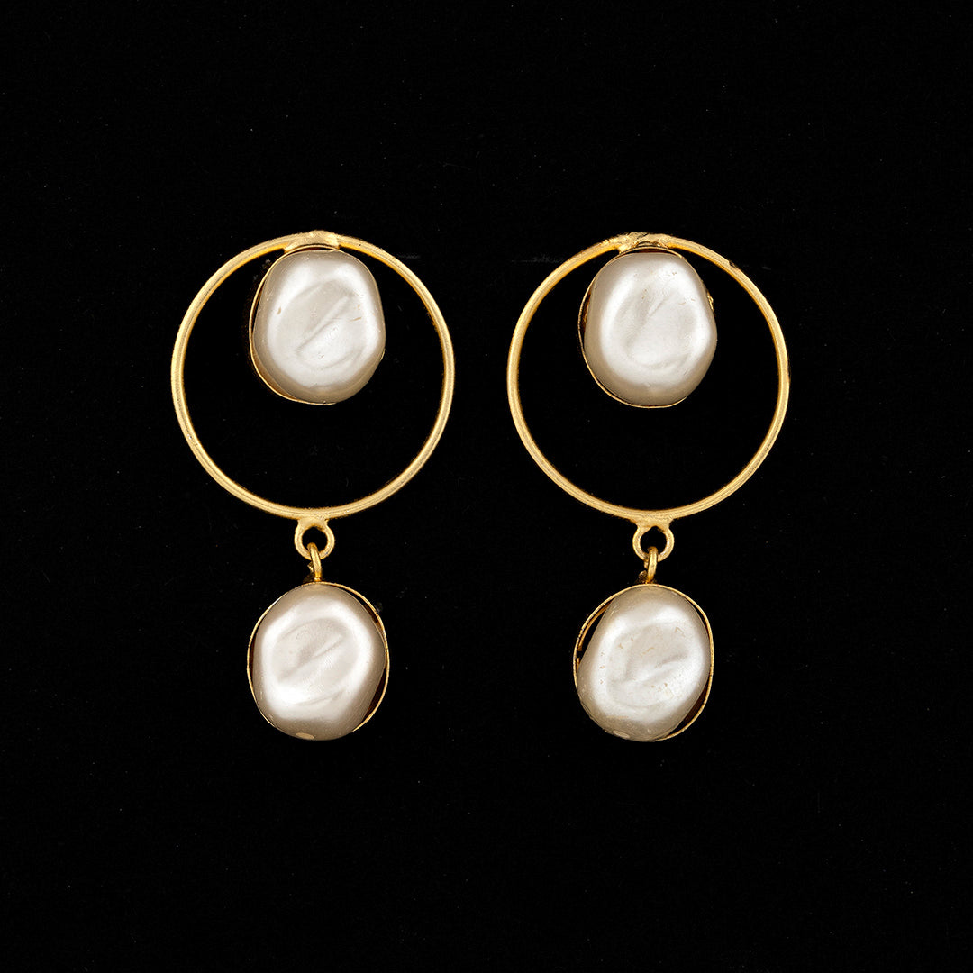 Pearl Droplet Earring