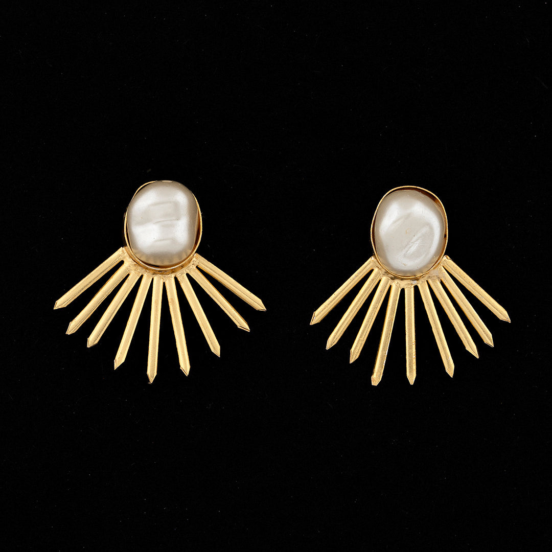 Pearl spike Earring