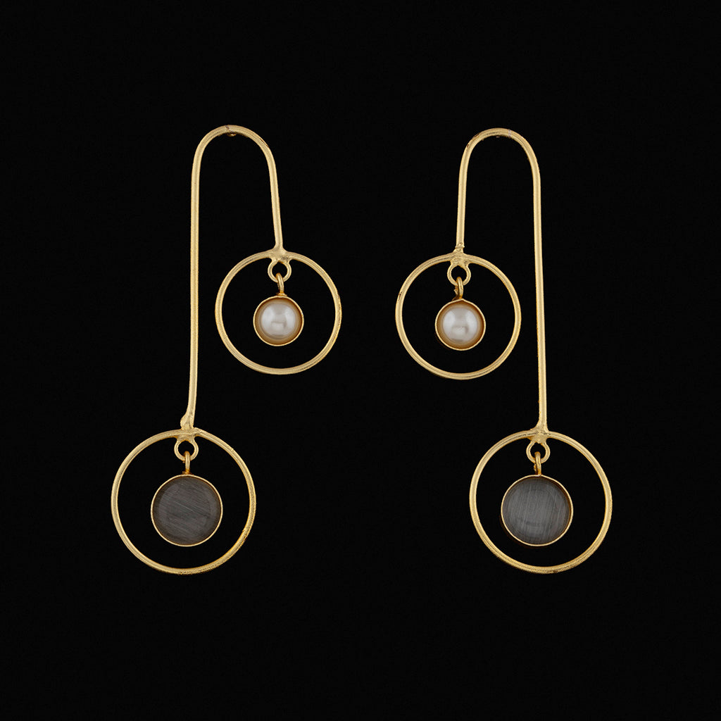 Pearl Grey Circle Earring