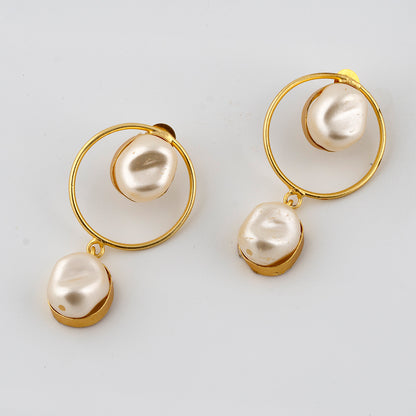 Pearl Droplet Earring