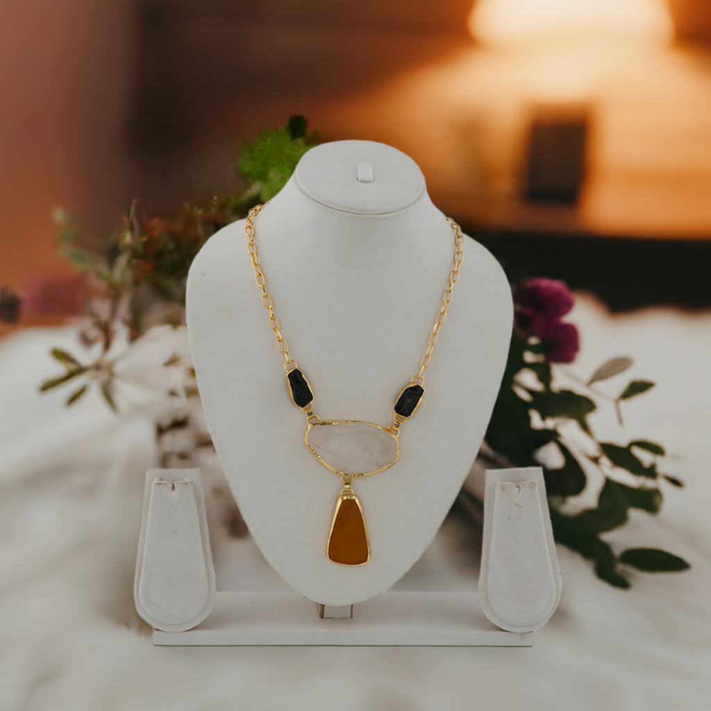 Playful color pendant