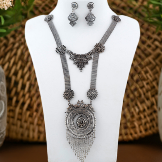 Classic Oxidized Necklace