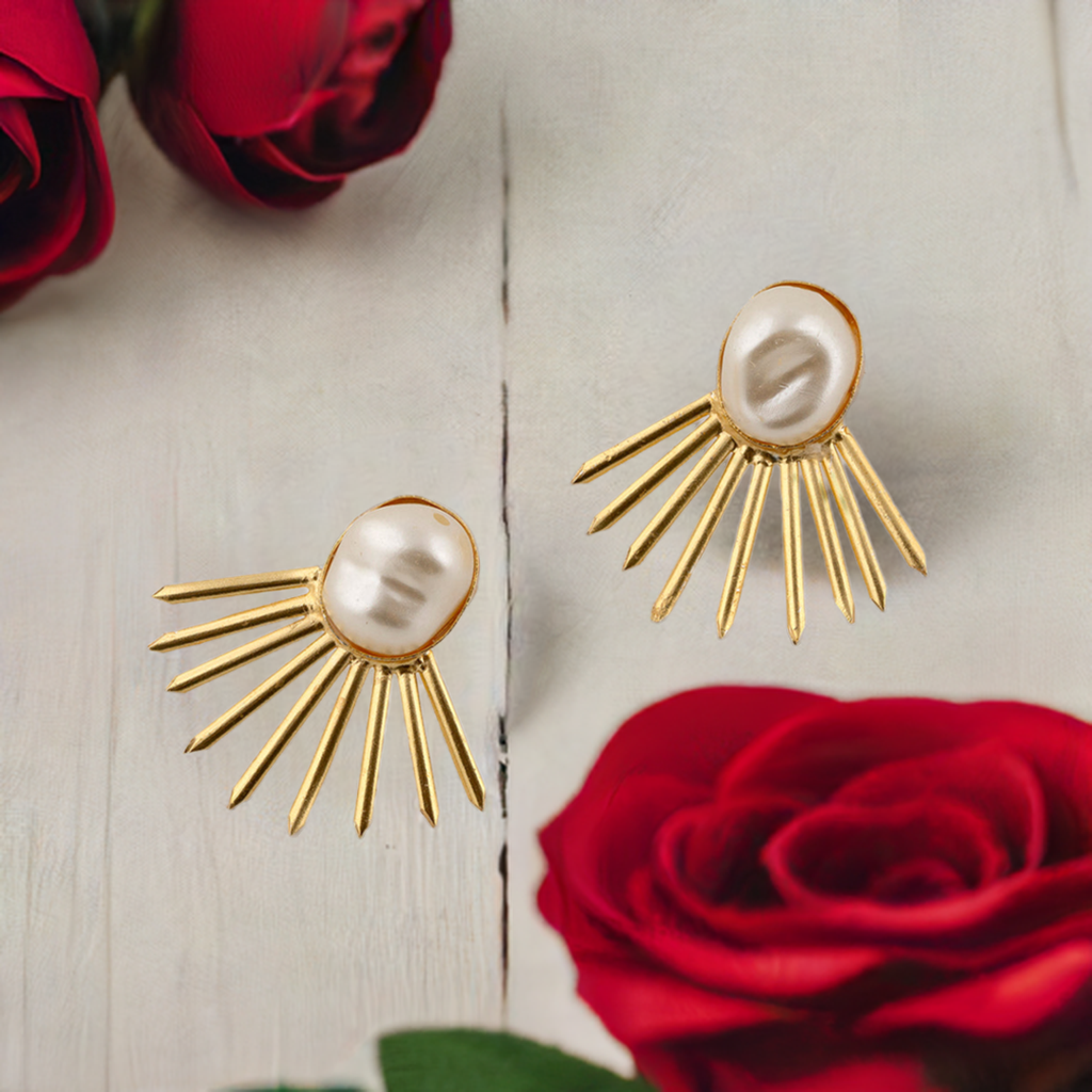 Pearl spike Earring