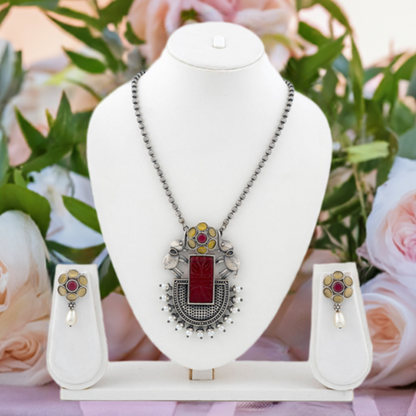 Mystical Beauty Necklace