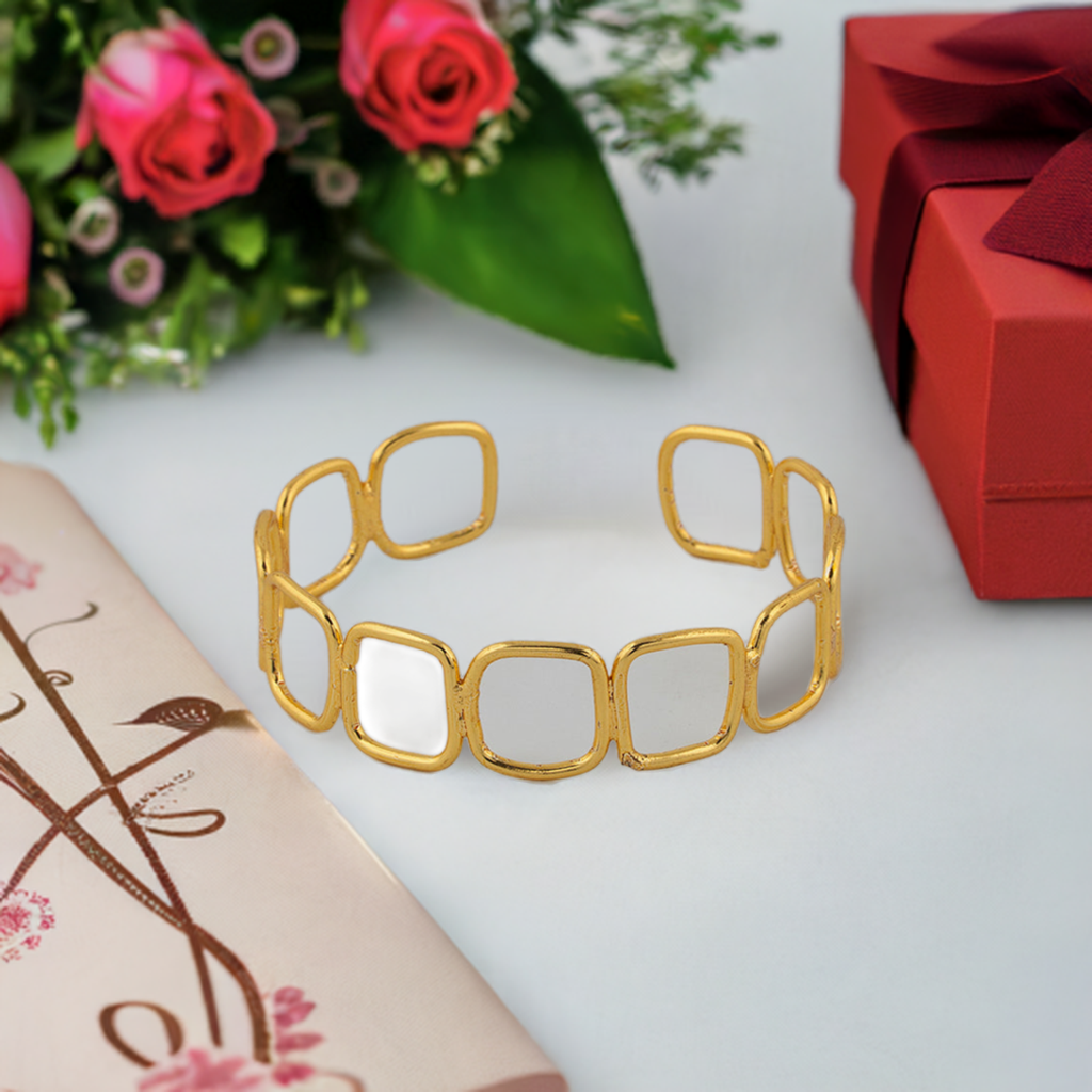 Golden bracelet band