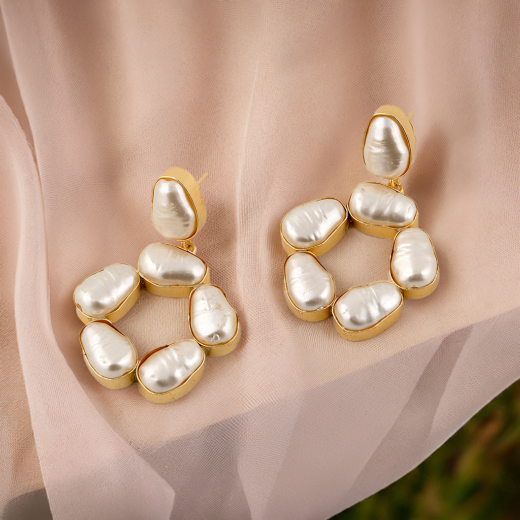 Pearl Circle Earring