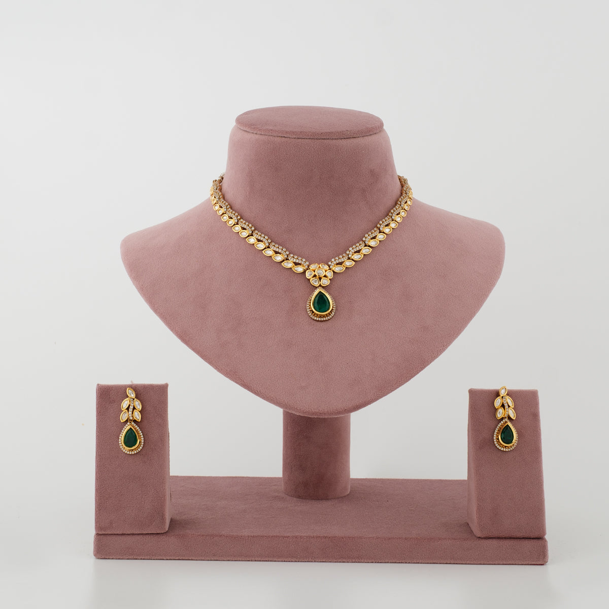 Harini Emerald Droplet Diamond Necklace Set front view