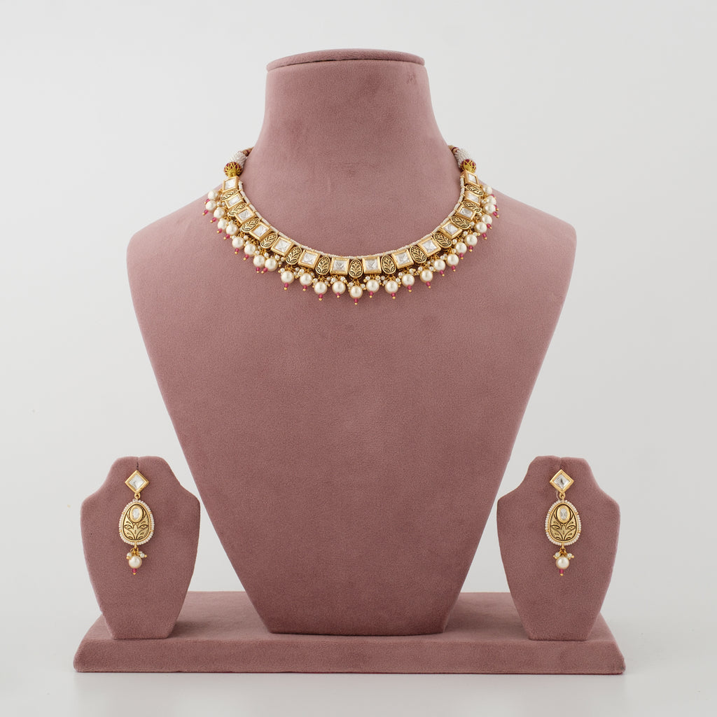 Svarnika Diamond Pearl Engraved Choker Set front view